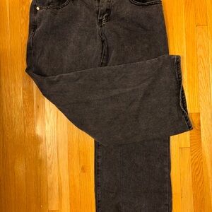 Edikted Petite Raelynn Washed Low Rise Jeans Black Washed